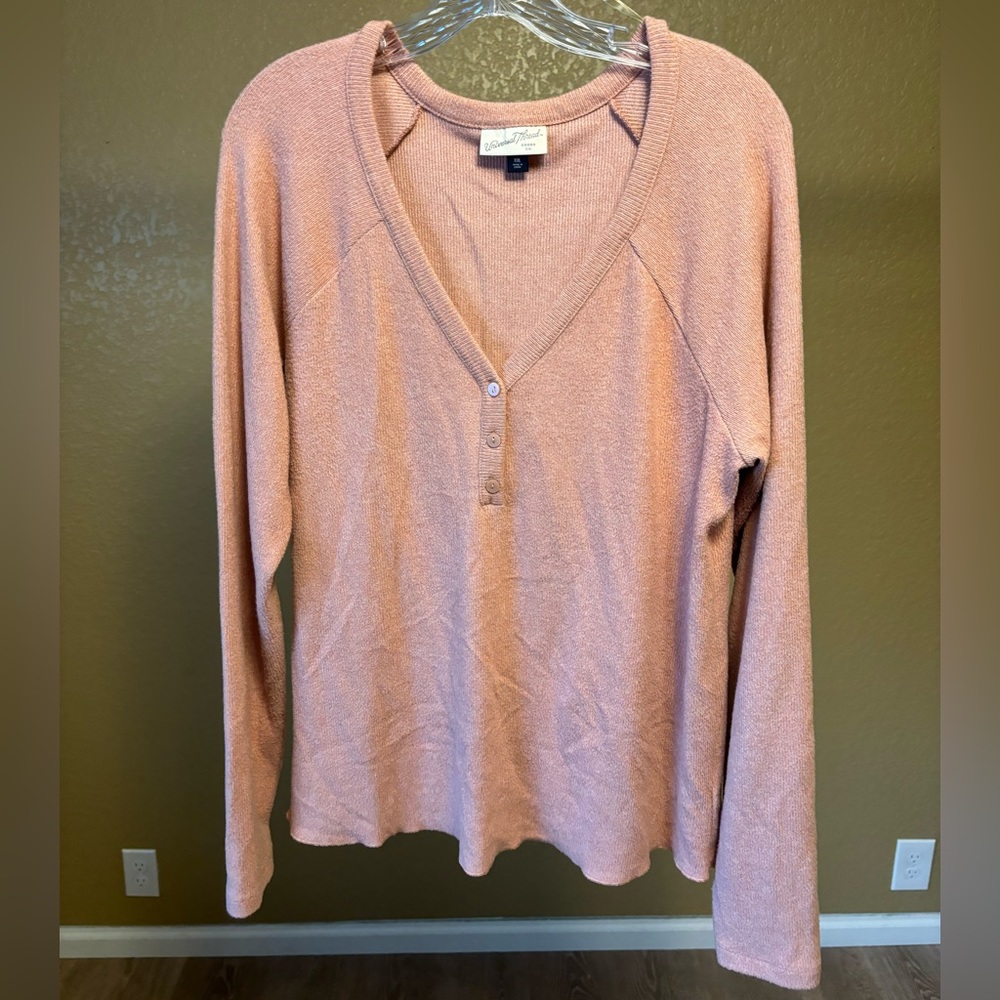 Universal Thread Light Pink Sweater